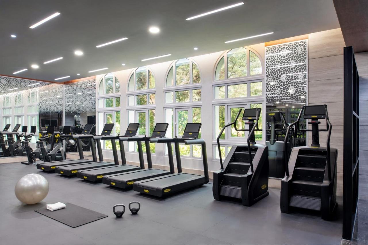 Al Messila, A Luxury Collection Resort & Spa, Doha Exterior foto The gym at the hotel